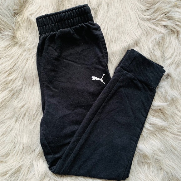 PUMA boy sweats. - Picture 1 of 2
